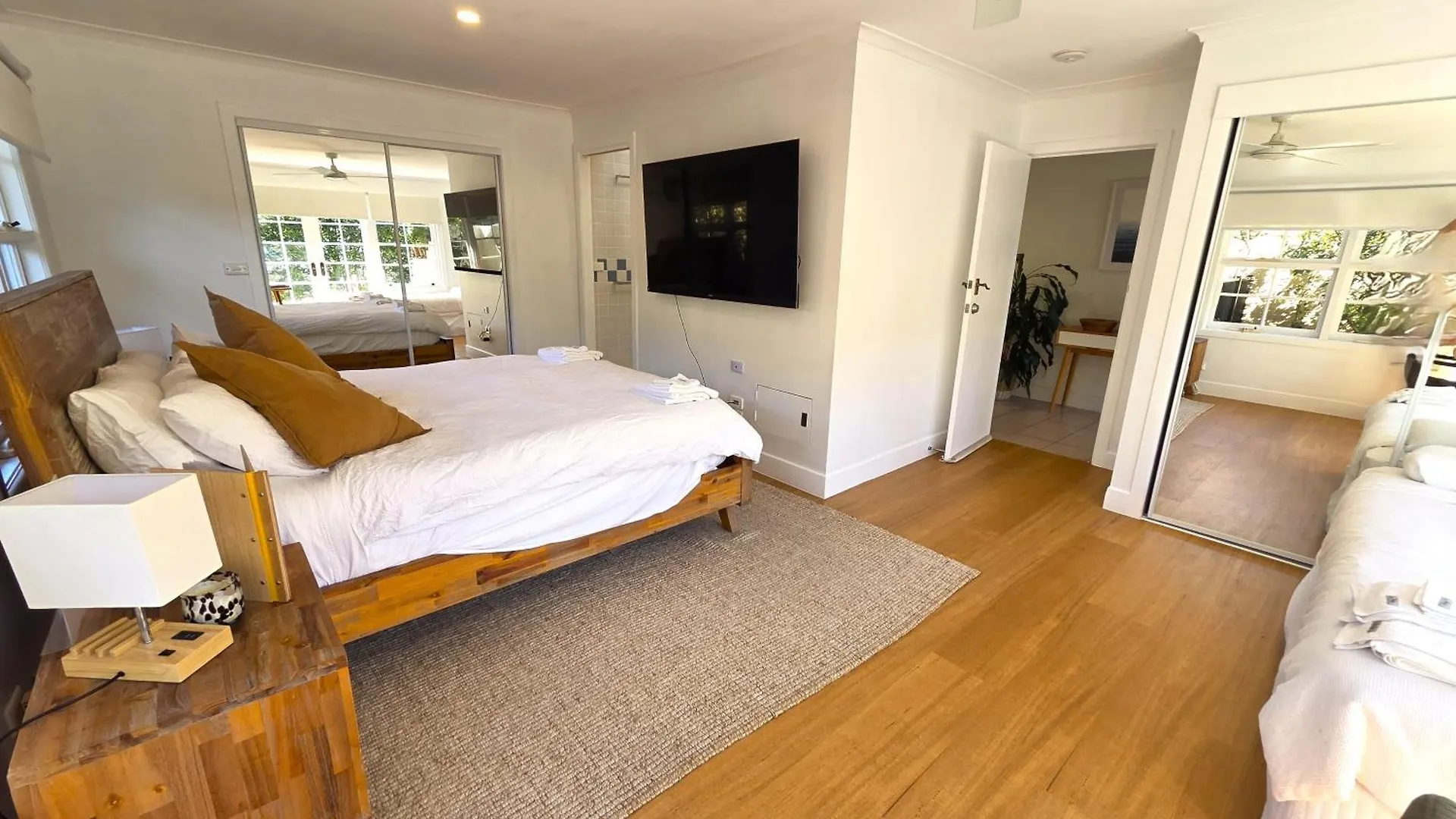 Fab 4Brm Home With Pool A 18 Min Walk To Beach Gold Coast